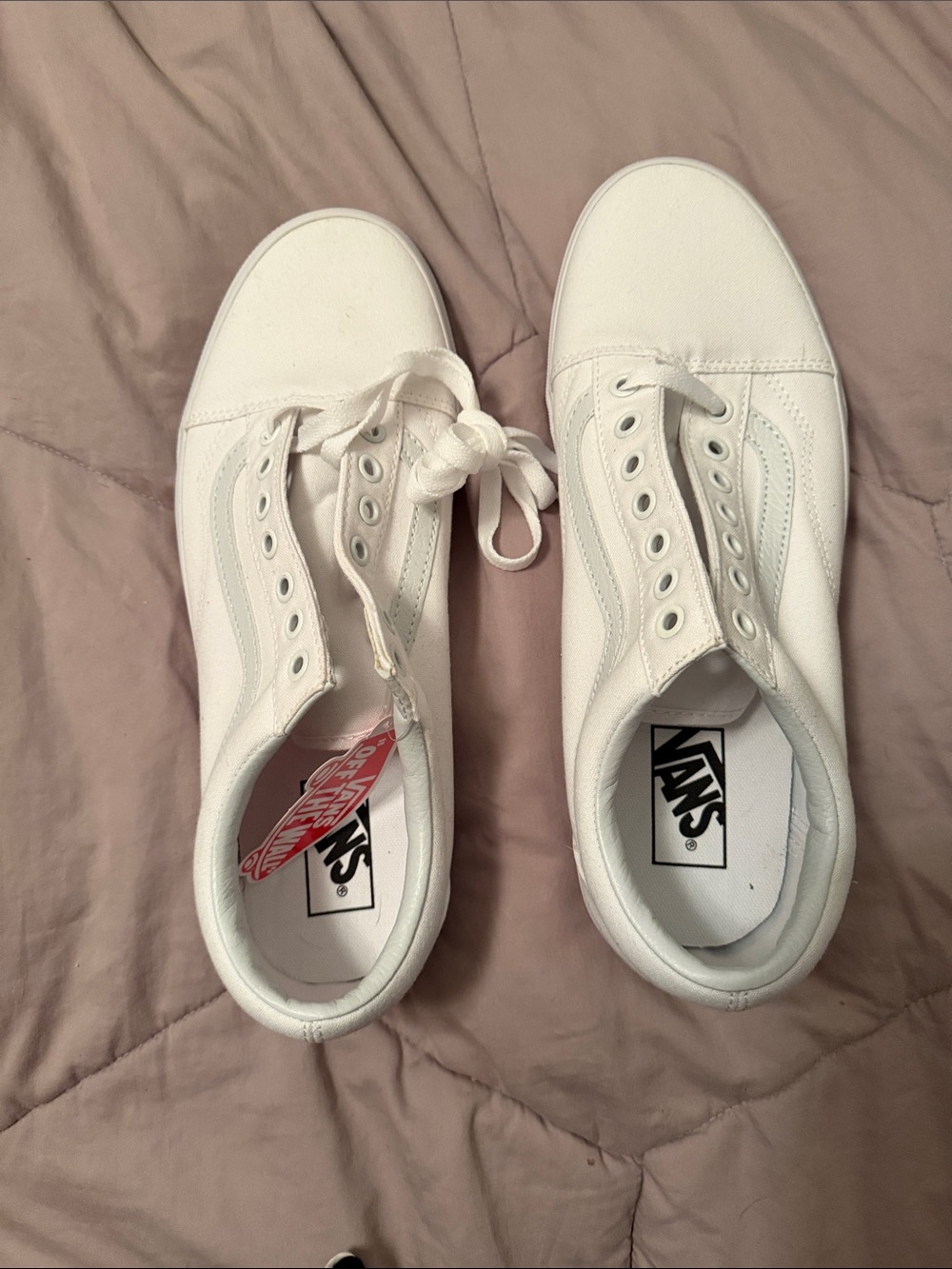 NWT Vans White Low-Top Canvas Sneakers
